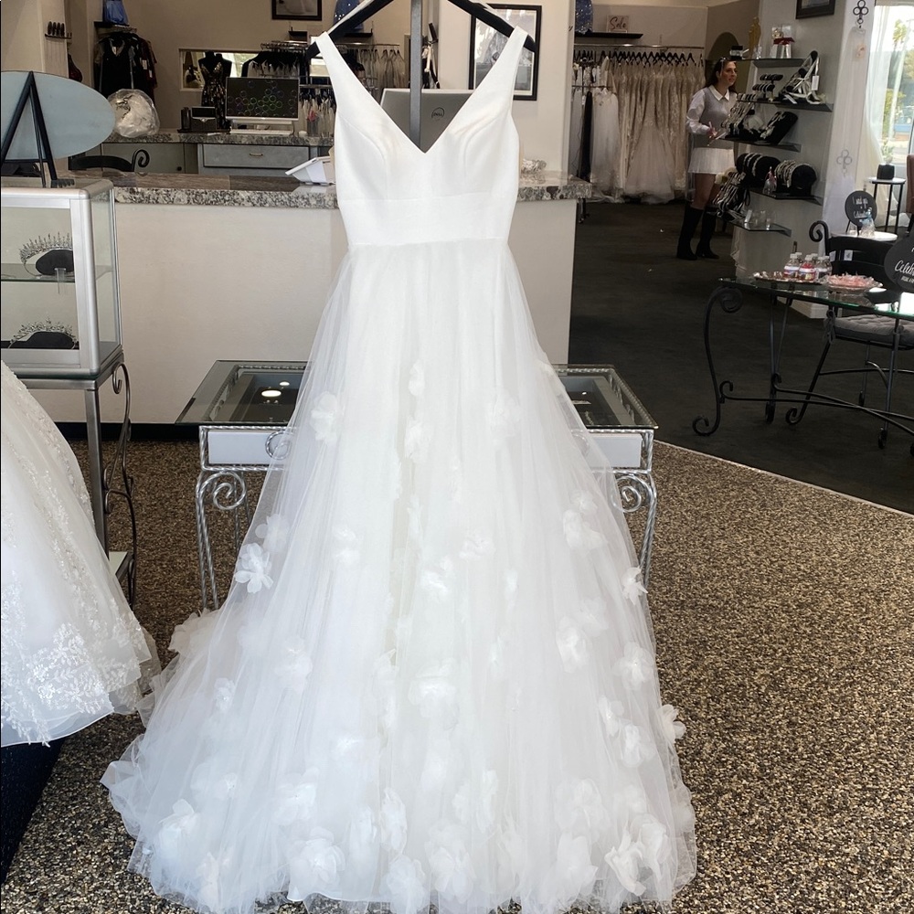 Morilee Blu “Pansy” 4166 IVORY